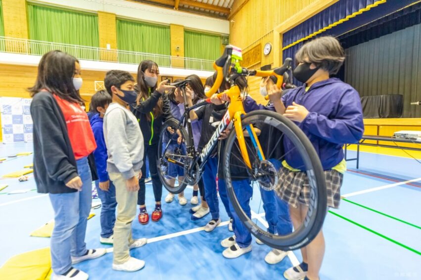 Jitensya Miryoku Demaekouza1