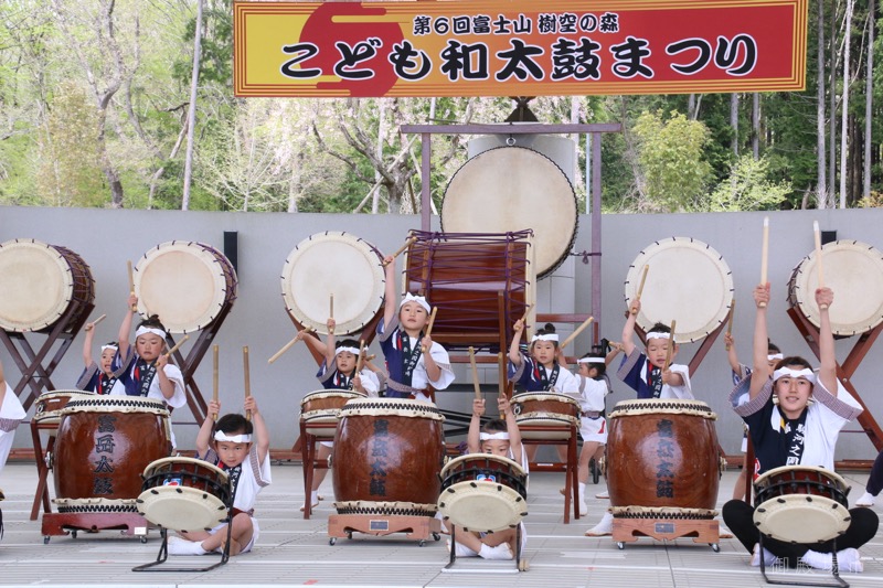 2才 ホビー・楽器・アート 2個 約25cm 子供太鼓 太鼓 お祭り 平太鼓 子供