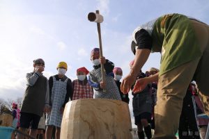 御殿場小学校餅つき<br>2017.11.22 掲載