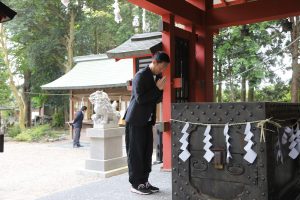 中村勘九郎さん 新橋浅間神社参拝<br>2019.05.14 掲載