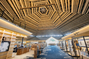 市立図書館「ほんてらす」