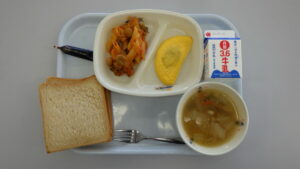 学校給食を写真で紹介