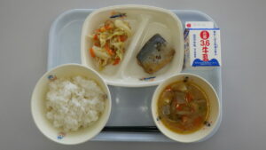 学校給食を写真で紹介