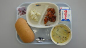 学校給食を写真で紹介