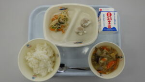 学校給食を写真で紹介