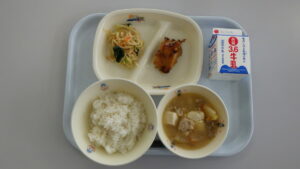 学校給食を写真で紹介
