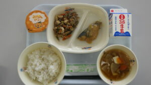 学校給食を写真で紹介