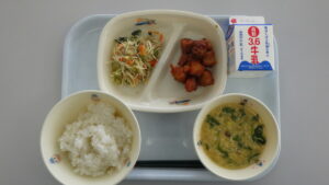 学校給食を写真で紹介