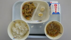 学校給食を写真で紹介