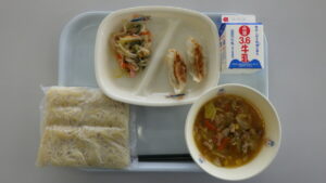 学校給食を写真で紹介