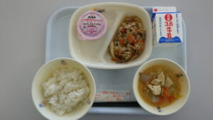 学校給食を写真で紹介