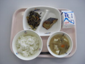 9.6給食