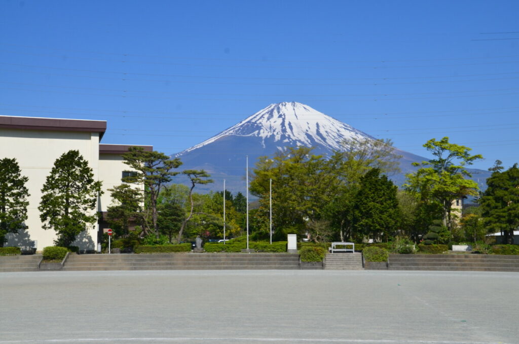 御殿場市立原里中学校