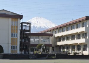 御殿場市立原里中学校