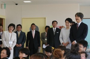 秋篠宮親王同妃両殿下お成り(市民交流センター「ふじざくら」)