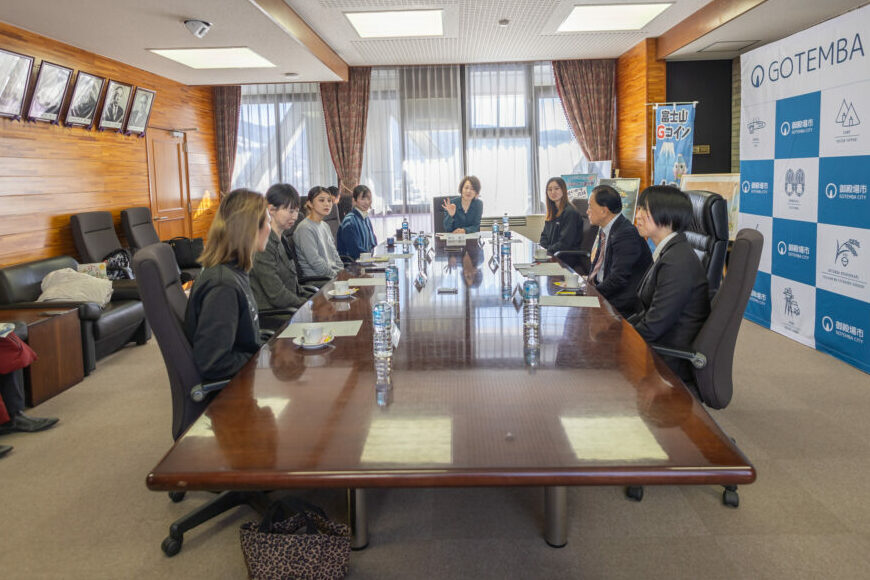 女性と市長の懇談会