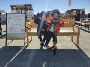 「スーパーママチャリGP2026」にごてんばっ木(こ)の富士山ベンチがお出掛けしました