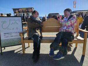 「スーパーママチャリGP2026」にごてんばっ木(こ)の富士山ベンチがお出掛けしました
