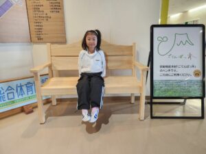 御殿場産木材「ごてんばっ木(こ)」の富士山ベンチが「レクリエーションスポーツ体験教室」にお出かけしました!